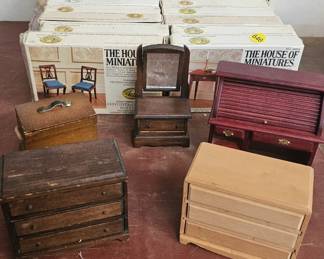 MINIATURE FURNITURE LOT