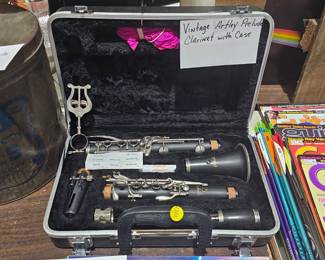 CLARINET WITH CASE