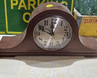 MANTLE CLOCK