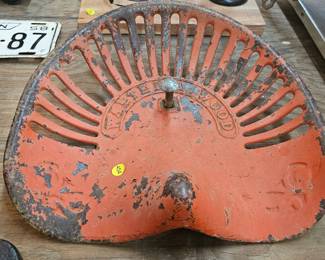 TRACTOR SEAT