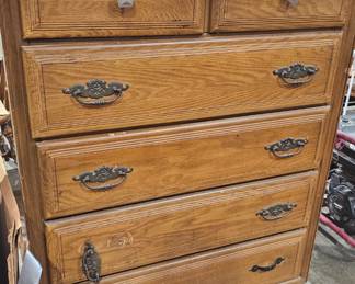 CHEST OF DRAWERS