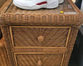 WICKER NIGHTSTAND / END TABLE
