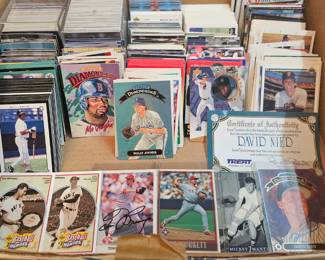 BASEBALL CARD LOT