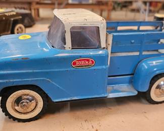 VINTAGE TONKA TRUCK