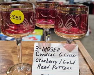 VINTAGE GLASSES CRANBERRY / GOLD