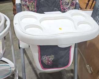 HIGH CHAIR