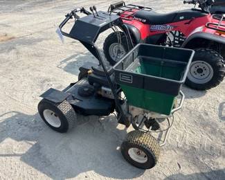 LESCO COMMERCIAL PLUS RIDE ON SEEDER SPREADER