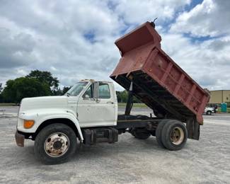 1995 FORD F800 DUMP TRUCK