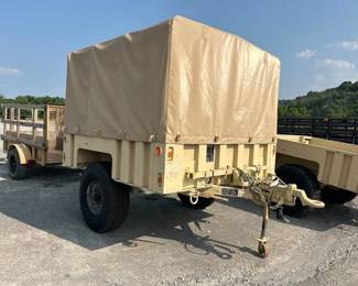 M1101 MILITARY TRAILER WITH COVER