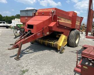 NEW HOLLAND 2000 LARGE SQUARE BALER