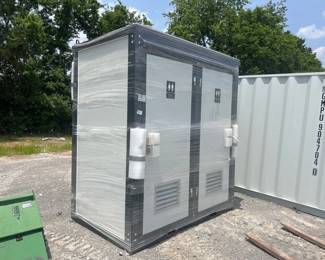 UNUSED DUAL STALL PORTABLE TOILET
