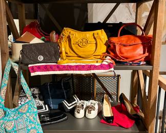 Purses Tory Burch Rebecca Minkoff Burberry Vera Bradley Michael Kors Baggalini