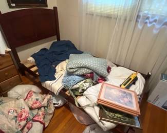 TWIN BED