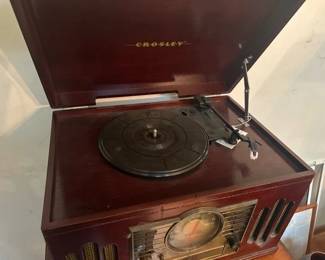CROSLEY RECORD PLAYER