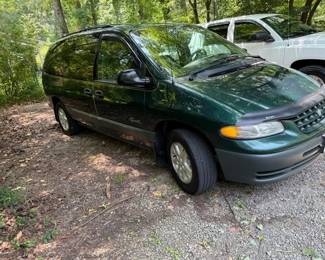 1999 Plymouth Grand Voyager Van