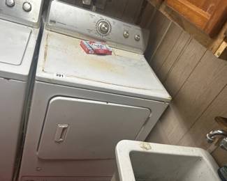 MAYTAG DRYER