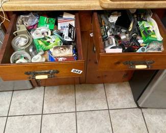 CONTENTS OF DRAWERS