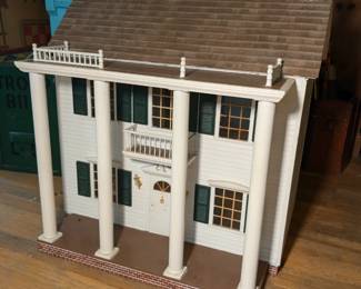 Vintage Dollhouse 