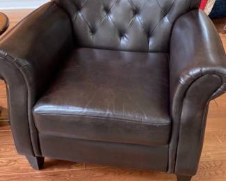 Tufted Leather Chesterfield Armchair