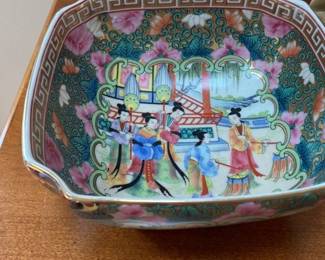 Chinese Rose Medallion Square Bowl