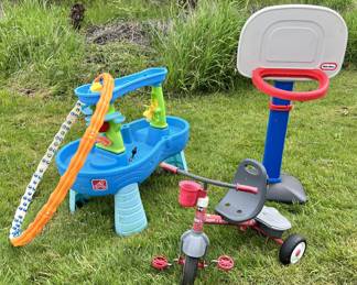 Step 2 water table, little tykes bball and a trike
