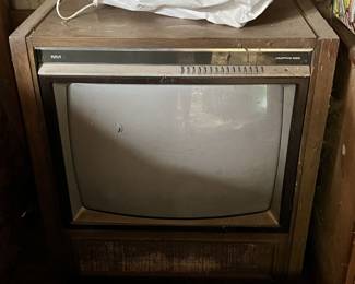 Old console TV