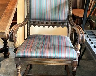 5 side chairs and 1 captains chair