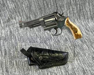 SMITH AND WESSON