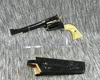 RUGER BLACKHAWK 44 MAG REVOLVER