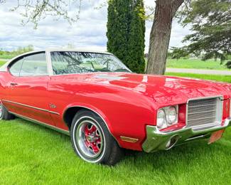 1971 Oldsmobile cutlass 2dr holiday coupe 69,800 miles