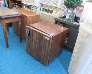 Mini Fridge , Upright Freezer