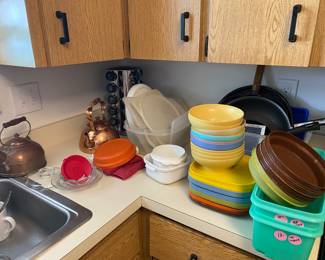 TUPPERWARE