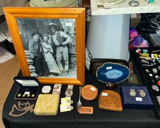 Gunsmoke photo, US Congress cuff links and more