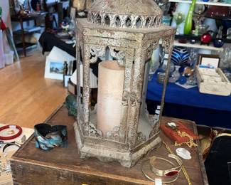 Wonderful metal candle lantern