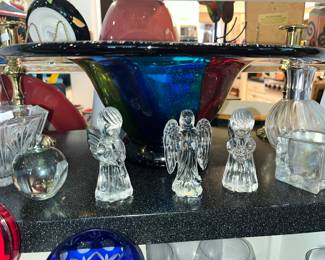 Side view. Also small crystal angels!