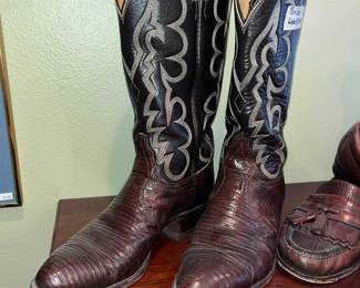 Pair of TONY LAMA Lizard boots