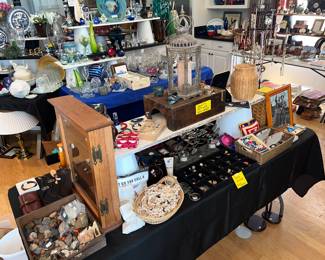 Jewelry table