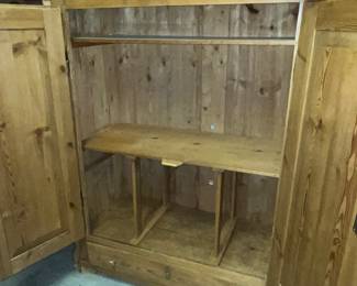 Inside shelves were added later - can be removed
