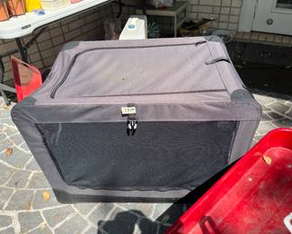 Pet crate