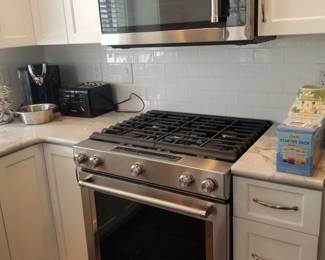 KitchenAid gas range, KitchenAid microwave oven mfg. 11/2017