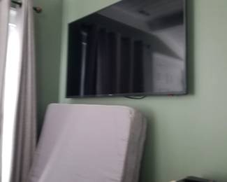 Wall mount flat screen TV