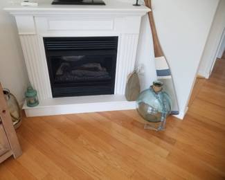 Fireplace insert & mantel