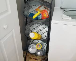 Storage bins