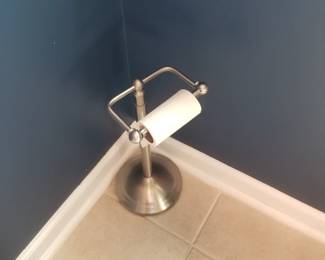 Toilet paper holder