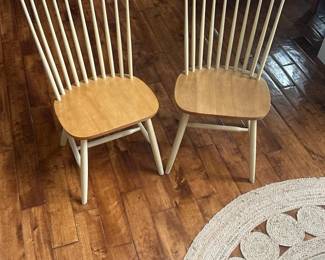 Dining table seats 6 - chair detail