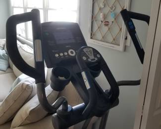 LifeFitness cross trainer