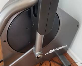 LifeFitness cross trainer