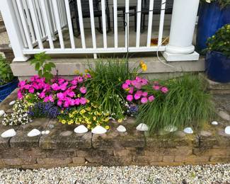 Annual & perennial plantings