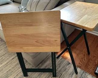 Folding tray tables