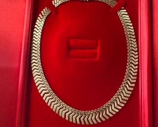Ladies 14K Yellow Gold CLEOPATRA Necklace. Total weight 43 grams.  Price  $ 4100